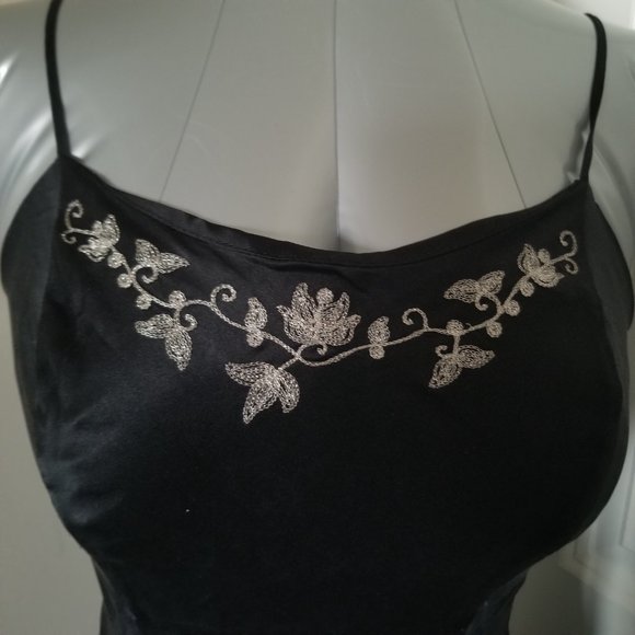 Vintage Victoria's Secret 100% Silk Lingerie w/ silver embroidery & leg slit - Picture 4 of 8